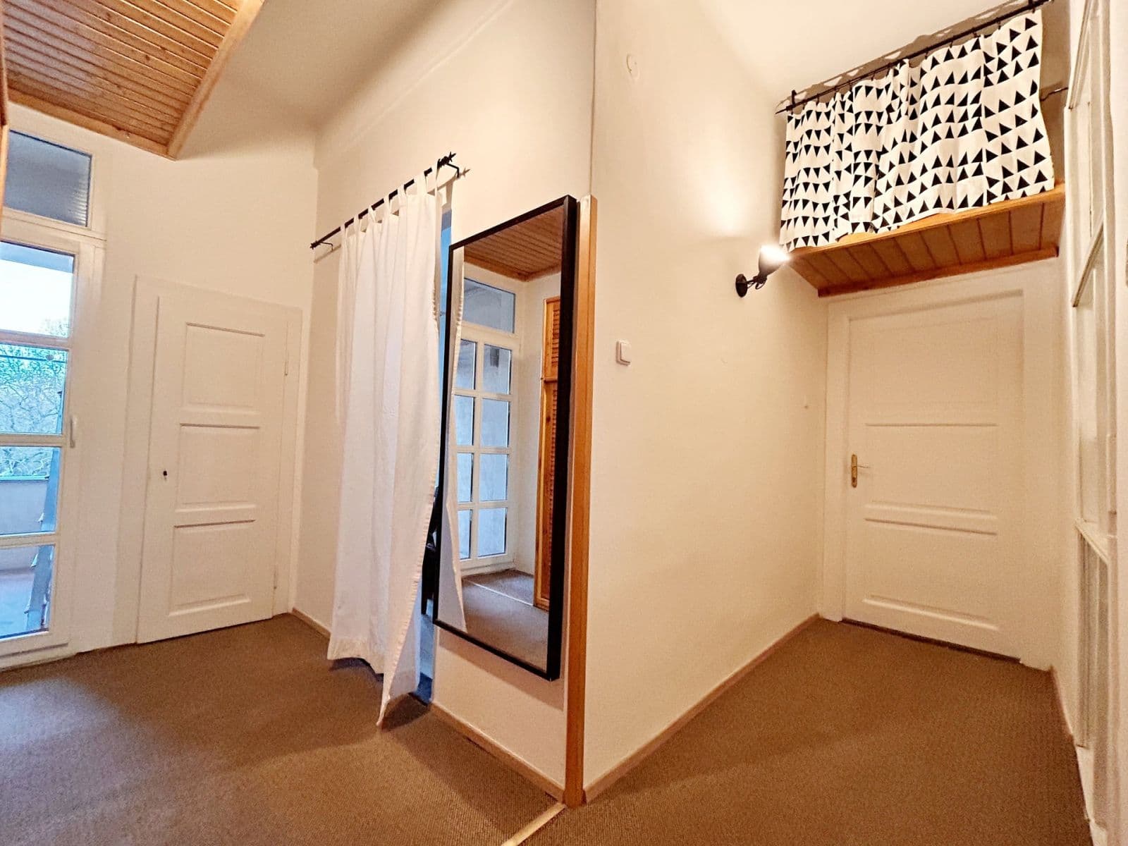 Pronájem bytu 2+1 65 m², Jičínská, Praha, Praha Pronájem bytu 2+1 65 m², Jičínská, Praha, Praha