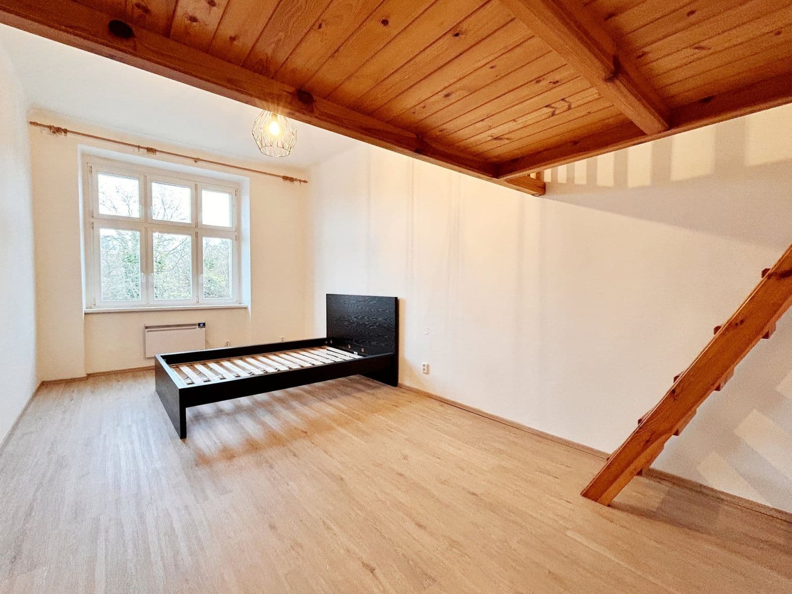 Pronájem bytu 2+1 65 m², Jičínská, Praha, Praha Pronájem bytu 2+1 65 m², Jičínská, Praha, Praha