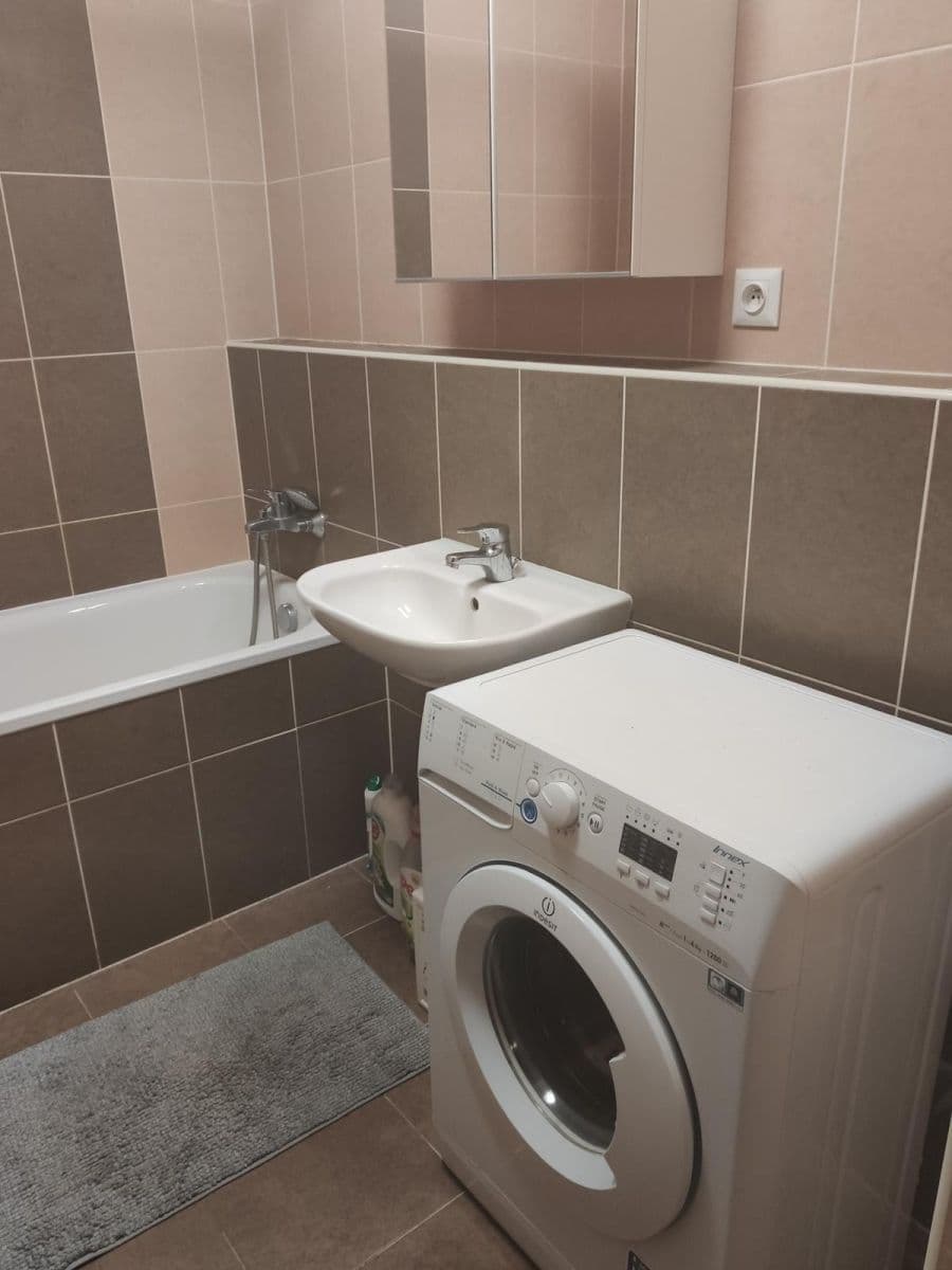 Pronájem bytu 3+kk 76 m², Olgy Havlové, Praha, Praha Pronájem bytu 3+kk 76 m², Olgy Havlové, Praha, Praha