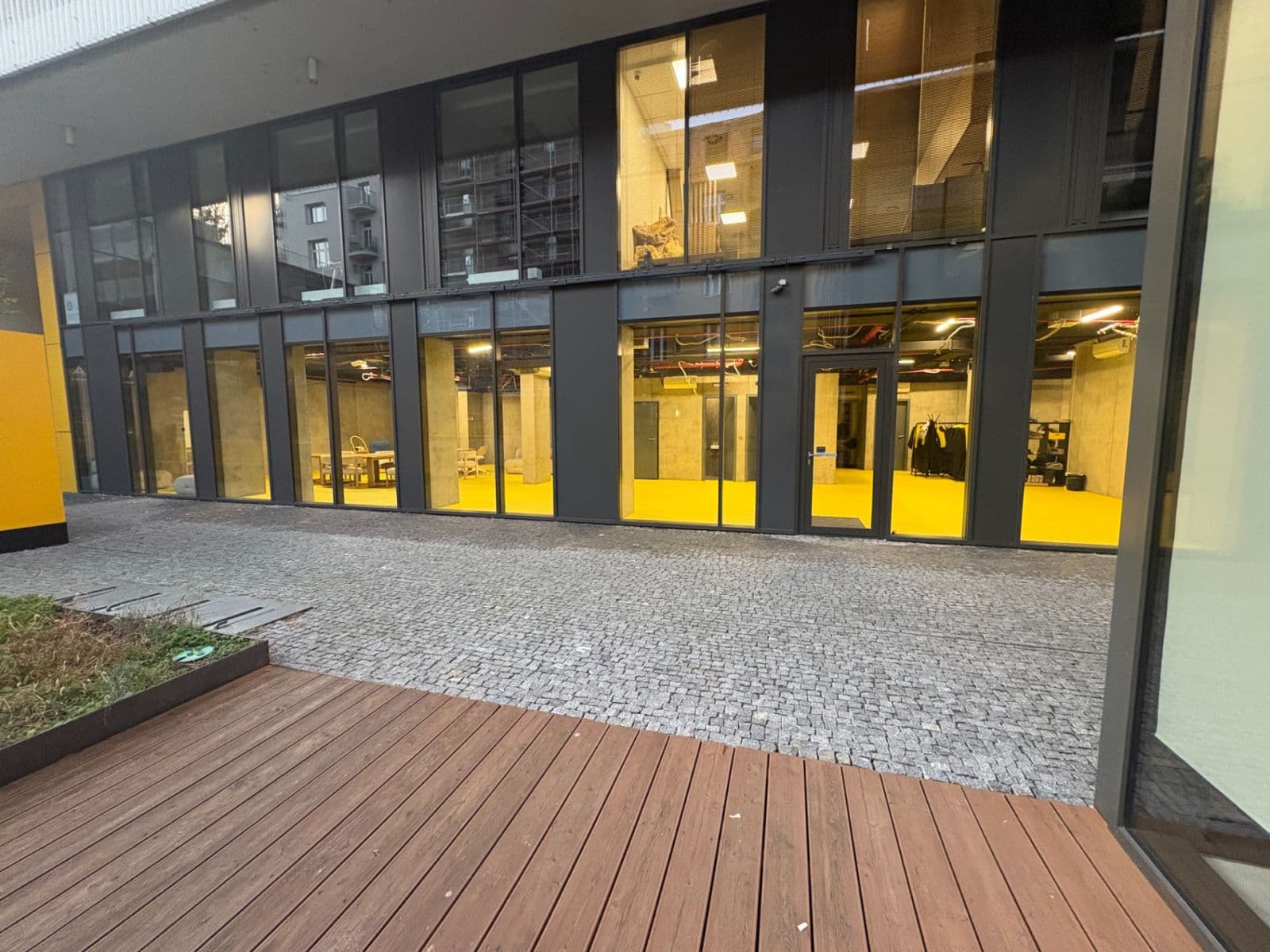 Pronájem nebytového prostoru 215 m², Sokolovská, Praha, Praha Pronájem nebytového prostoru 215 m², Sokolovská, Praha, Praha