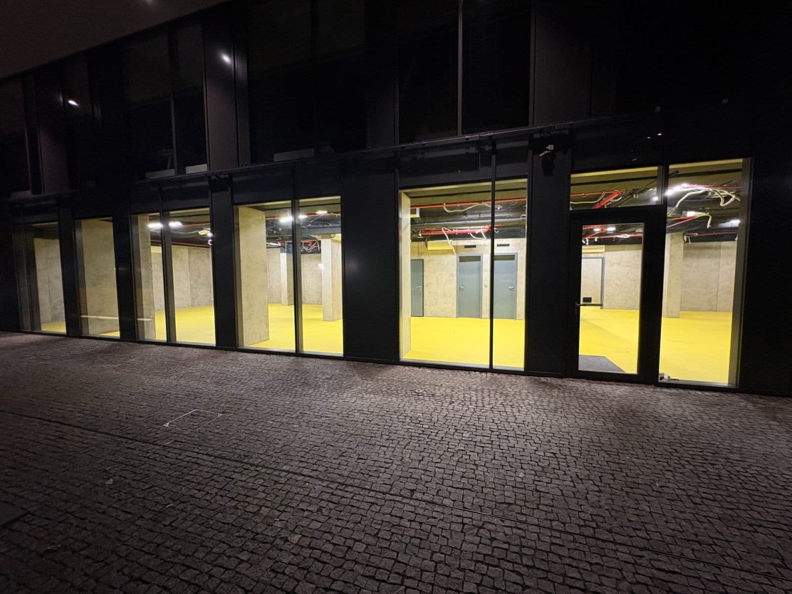 Pronájem nebytového prostoru 215 m², Sokolovská, Praha, Praha Pronájem nebytového prostoru 215 m², Sokolovská, Praha, Praha