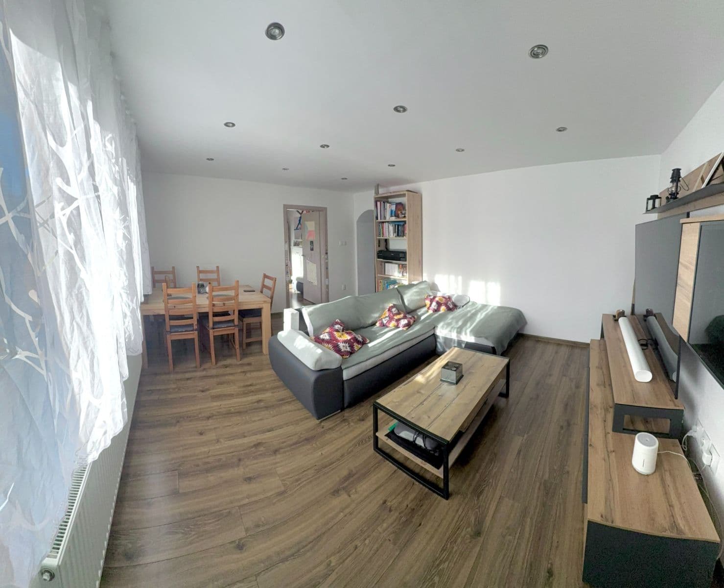 Prodej bytu 3+1 74 m², Sídl. Beskydské, Frenštát pod Radhoštěm, Moravskoslezský kraj Prodej bytu 3+1 74 m², Sídl. Beskydské, Frenštát pod Radhoštěm, Moravskoslezský kraj