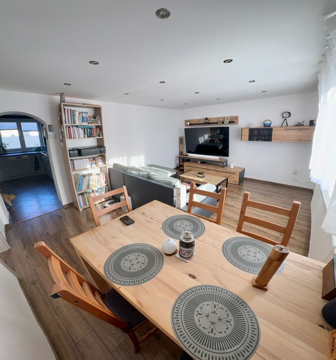 Prodej bytu 3+1 74 m², Sídl. Beskydské, Frenštát pod Radhoštěm, Moravskoslezský kraj Prodej bytu 3+1 74 m², Sídl. Beskydské, Frenštát pod Radhoštěm, Moravskoslezský kraj