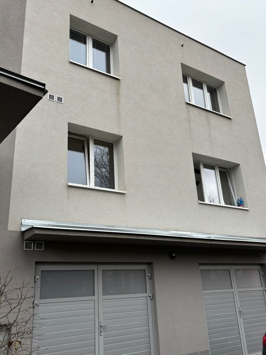 Pronájem bytu 3+1 85 m², Gončarenkova, Praha, Praha Pronájem bytu 3+1 85 m², Gončarenkova, Praha, Praha