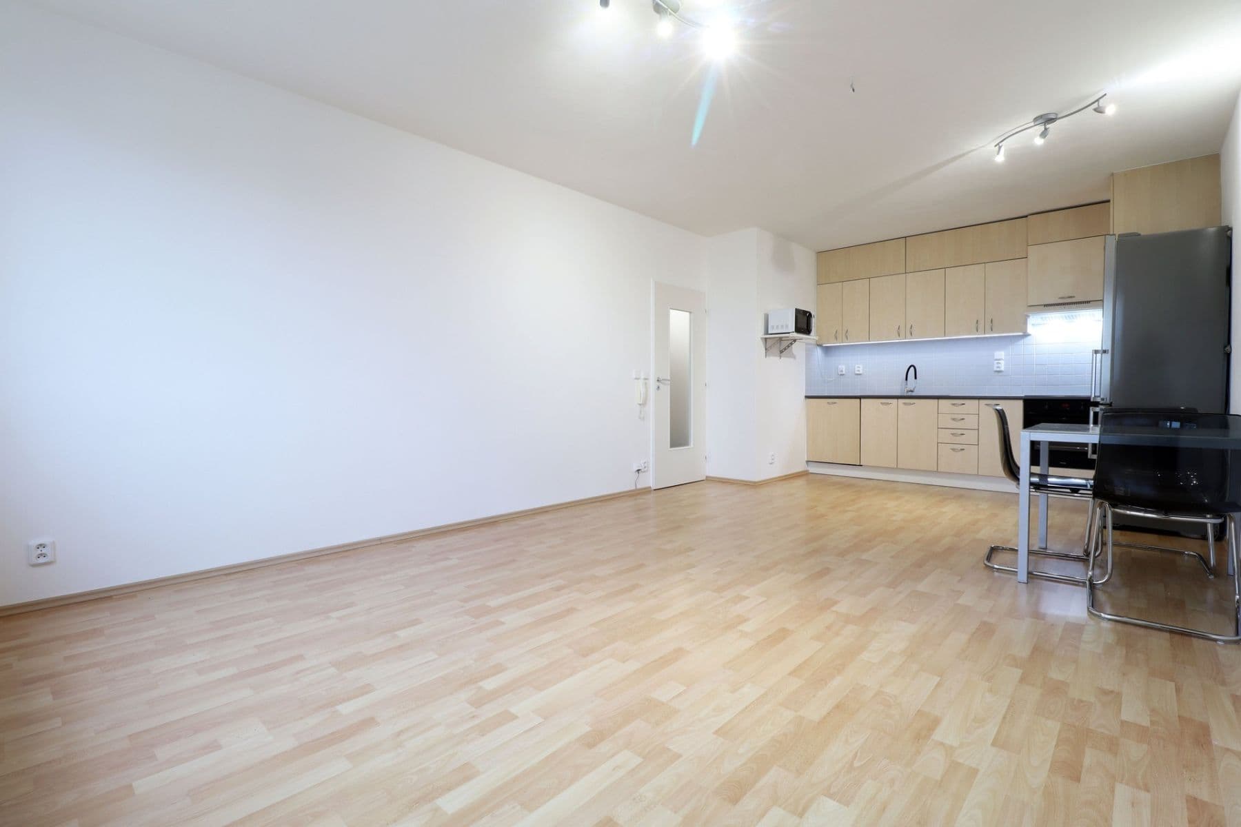 Pronájem bytu 2+kk 51 m², Sluneční náměstí, Praha, Praha Pronájem bytu 2+kk 51 m², Sluneční náměstí, Praha, Praha