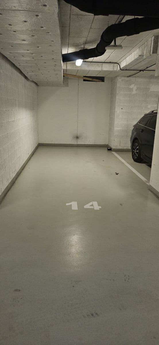 Pronájem garáže 18 m², Sicherova, Praha, Praha Pronájem garáže 18 m², Sicherova, Praha, Praha