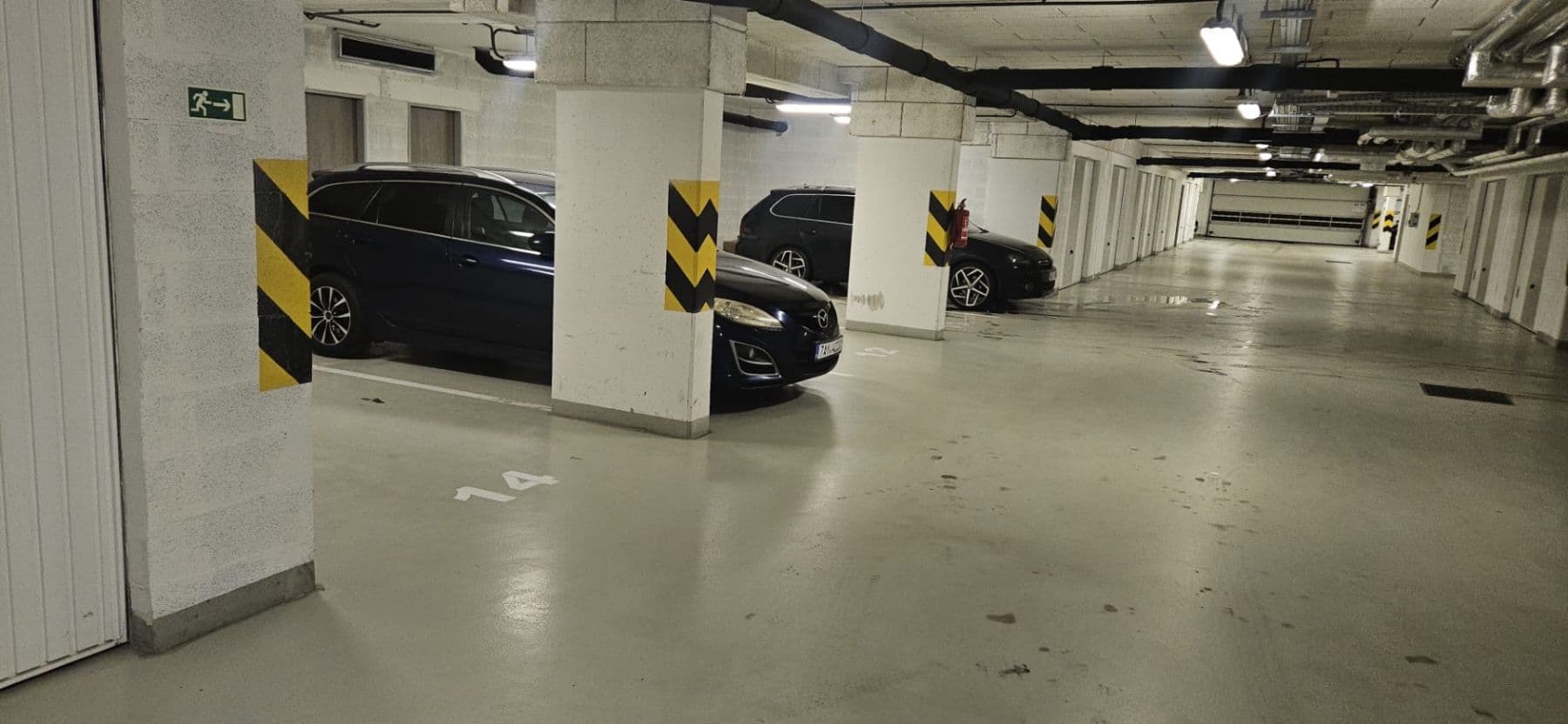 Pronájem garáže 18 m², Sicherova, Praha, Praha Pronájem garáže 18 m², Sicherova, Praha, Praha