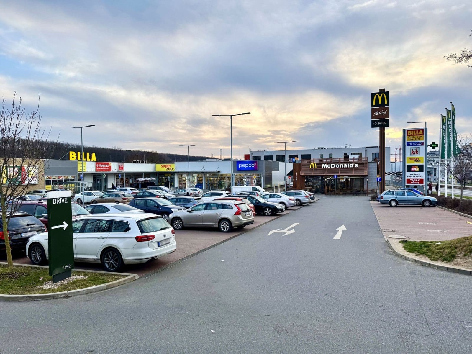 Pronájem bytu 1+kk 42 m², Poděbradská, Praha, Praha Pronájem bytu 1+kk 42 m², Poděbradská, Praha, Praha