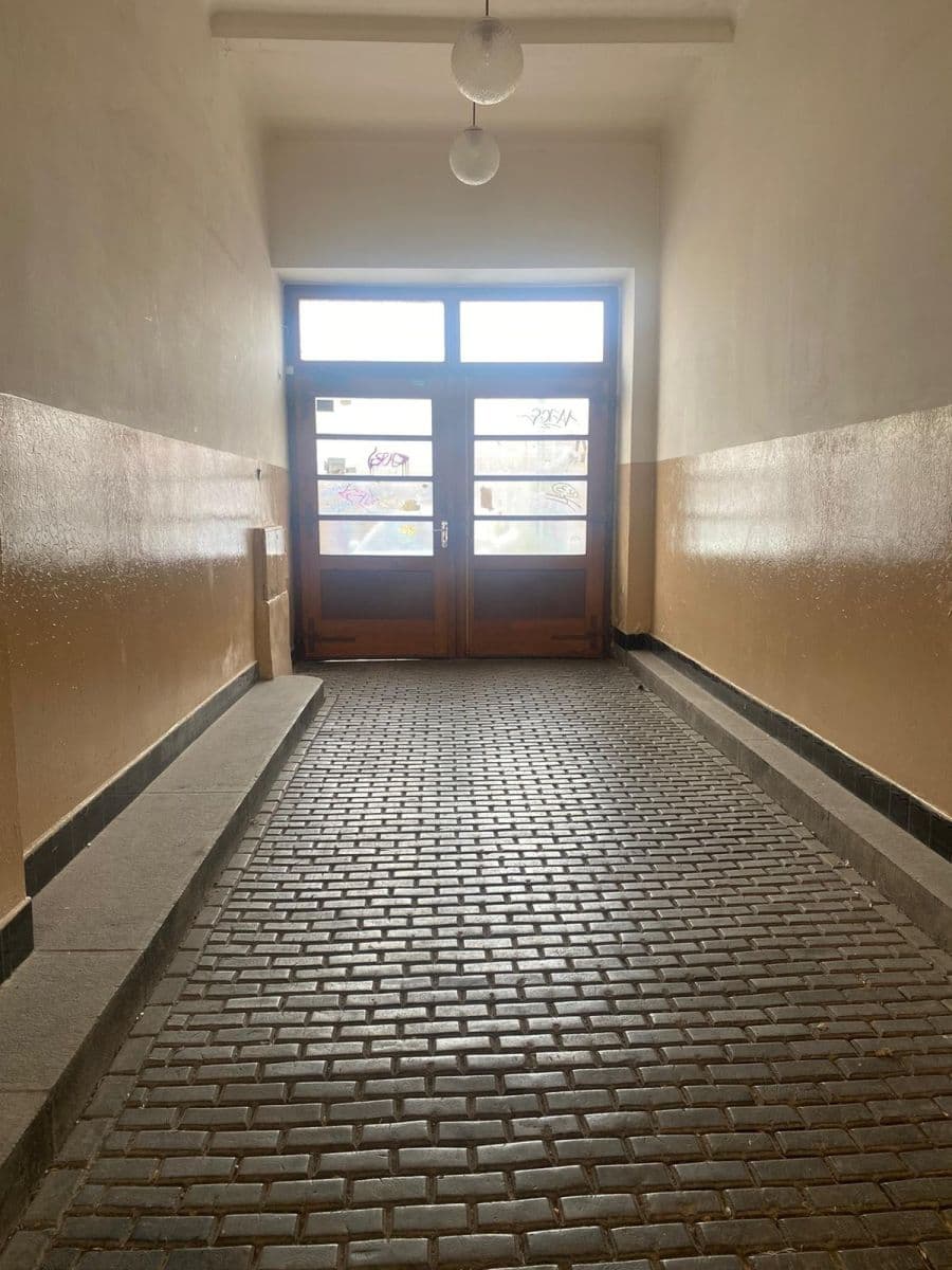 Pronájem bytu 1+kk 33 m², U Skládky, Praha, Praha Pronájem bytu 1+kk 33 m², U Skládky, Praha, Praha