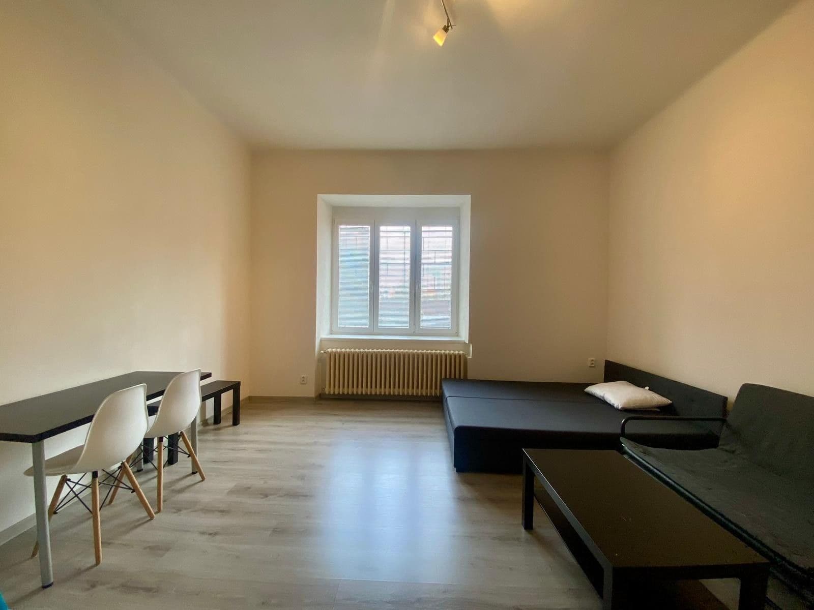 Pronájem bytu 1+kk 33 m², U Skládky, Praha, Praha Pronájem bytu 1+kk 33 m², U Skládky, Praha, Praha