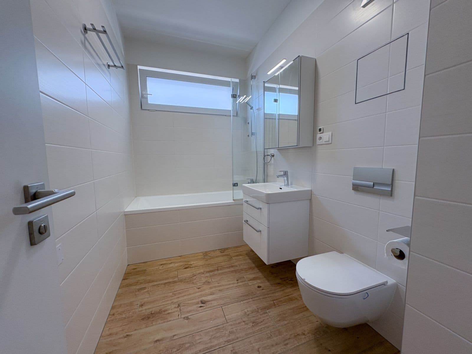 Pronájem bytu 2+kk 55 m², Saarinenova, Praha, Praha Pronájem bytu 2+kk 55 m², Saarinenova, Praha, Praha