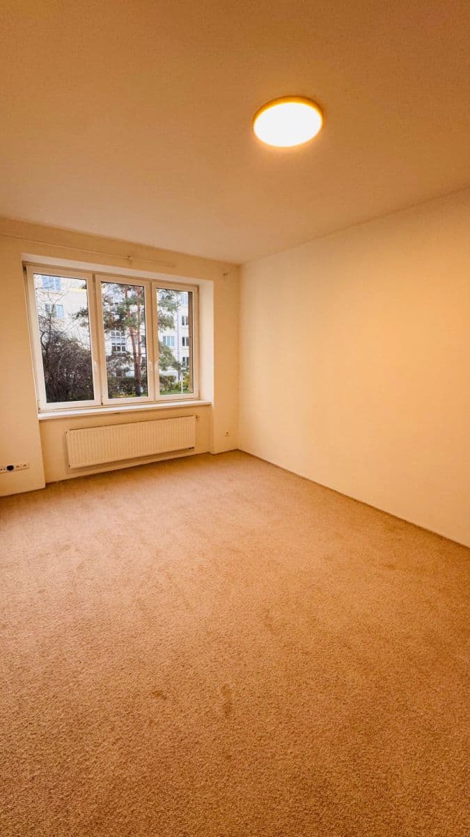 Pronájem bytu 3+1 114 m², Nikoly Tesly, Praha, Praha Pronájem bytu 3+1 114 m², Nikoly Tesly, Praha, Praha