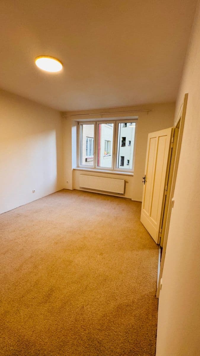 Pronájem bytu 3+1 114 m², Nikoly Tesly, Praha, Praha Pronájem bytu 3+1 114 m², Nikoly Tesly, Praha, Praha