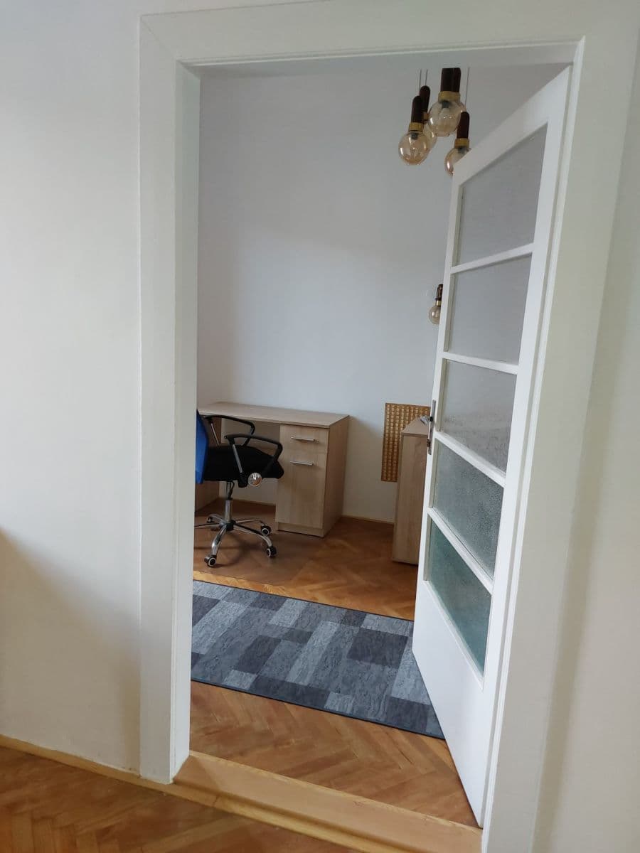 Pronájem bytu 2+1 54 m², Veleckého, Brno, Jihomoravský kraj Pronájem bytu 2+1 54 m², Veleckého, Brno, Jihomoravský kraj
