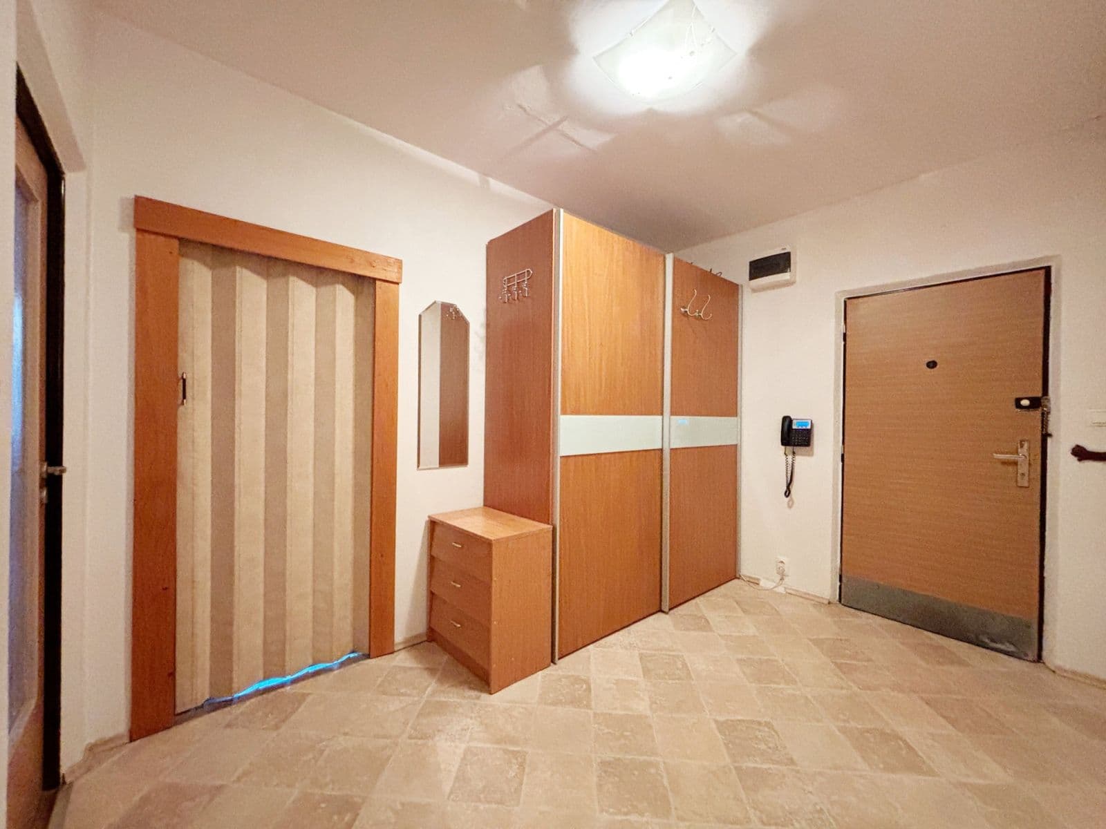 Pronájem bytu 3+1 76 m², Otradovická, Praha, Praha Pronájem bytu 3+1 76 m², Otradovická, Praha, Praha