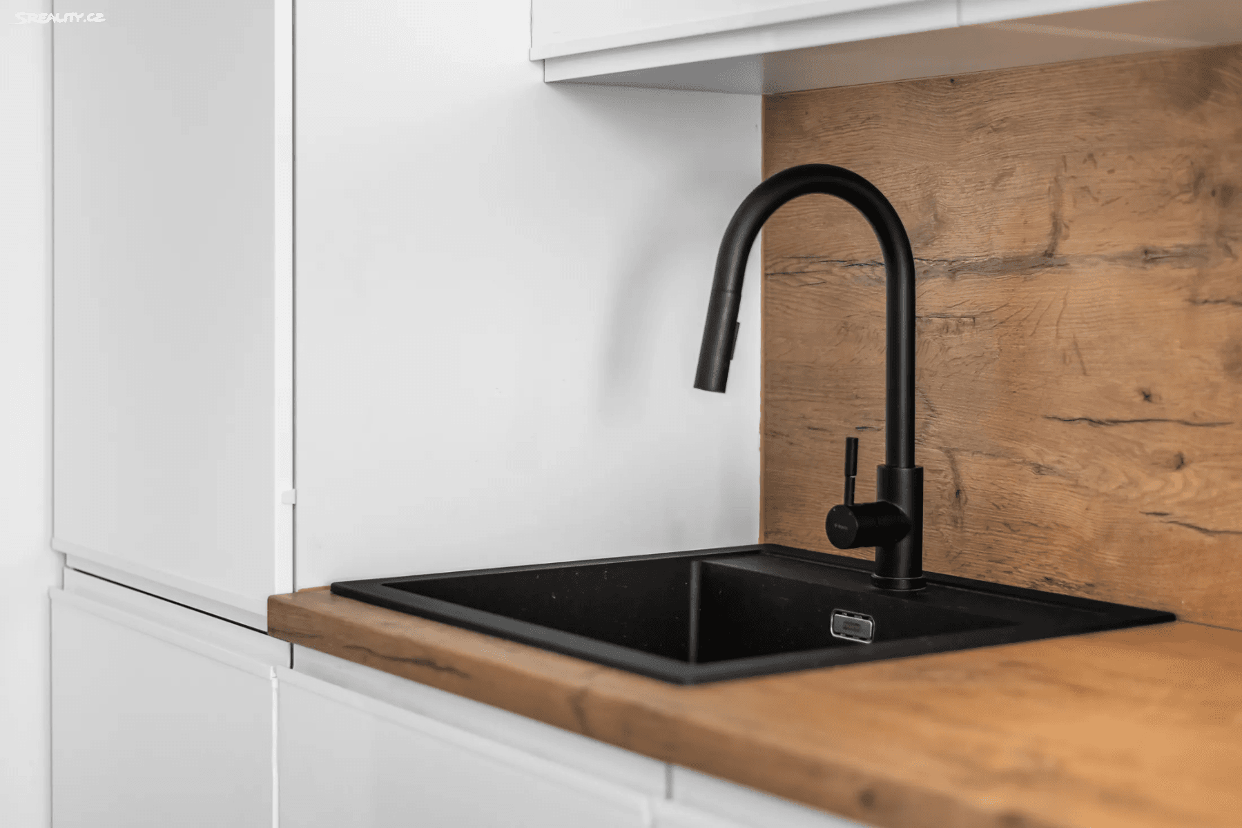 Prodej bytu 3+kk 56 m², Na Dvorcích, Praha, Praha Prodej bytu 3+kk 56 m², Na Dvorcích, Praha, Praha