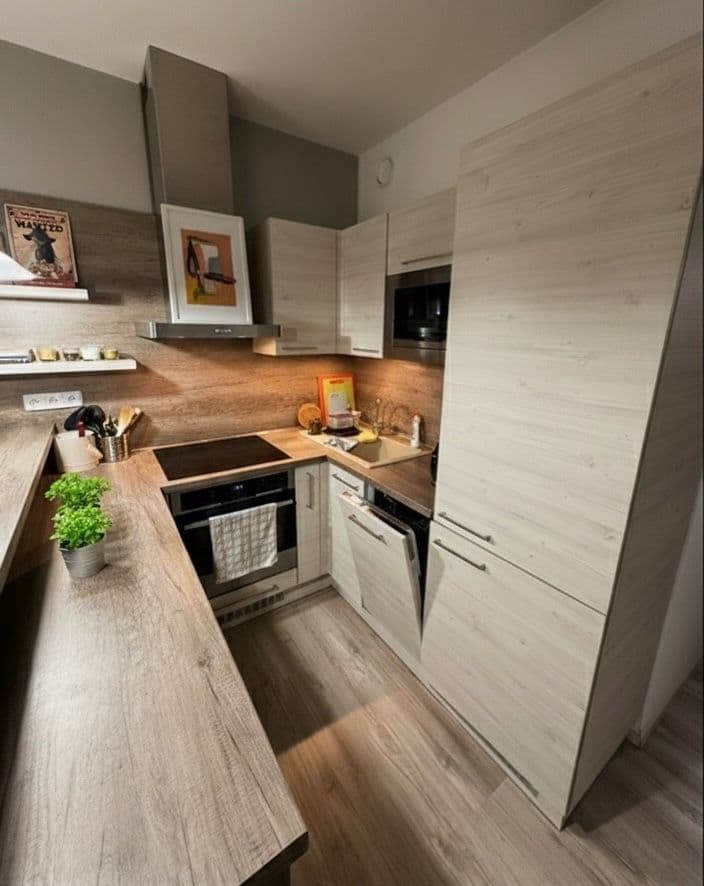 Pronájem bytu 1+kk 26 m², Zakšínská, Praha, Praha Pronájem bytu 1+kk 26 m², Zakšínská, Praha, Praha