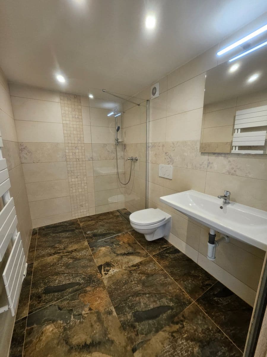 Pronájem bytu 3+kk 60 m², Nad Obcí II, Praha, Praha Pronájem bytu 3+kk 60 m², Nad Obcí II, Praha, Praha