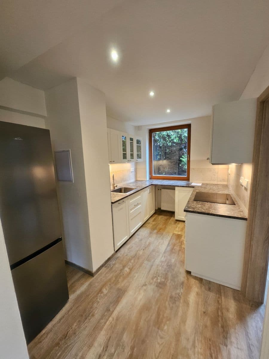 Pronájem bytu 3+kk 60 m², Nad Obcí II, Praha, Praha Pronájem bytu 3+kk 60 m², Nad Obcí II, Praha, Praha