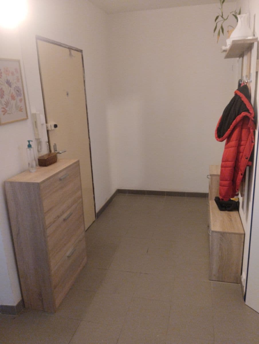 Pronájem bytu 2+1 54 m², Jesenická, Praha, Praha Pronájem bytu 2+1 54 m², Jesenická, Praha, Praha