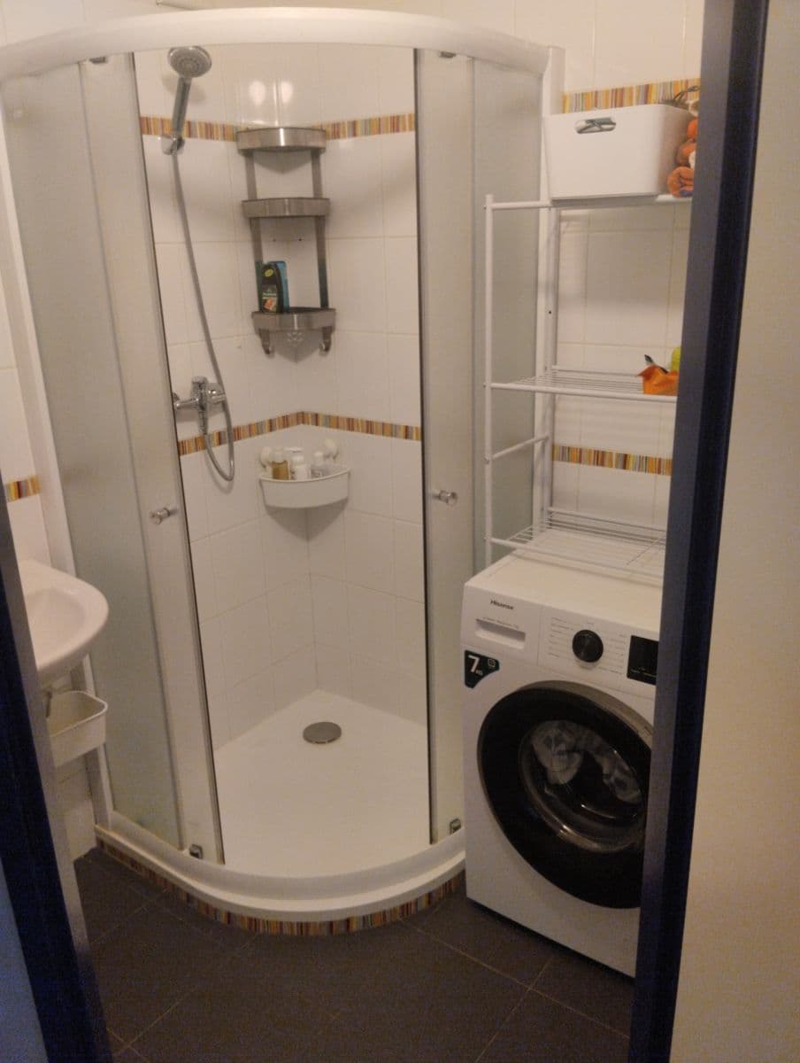 Pronájem bytu 2+1 54 m², Jesenická, Praha, Praha Pronájem bytu 2+1 54 m², Jesenická, Praha, Praha