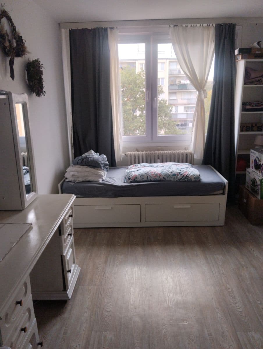 Pronájem bytu 2+1 54 m², Jesenická, Praha, Praha Pronájem bytu 2+1 54 m², Jesenická, Praha, Praha