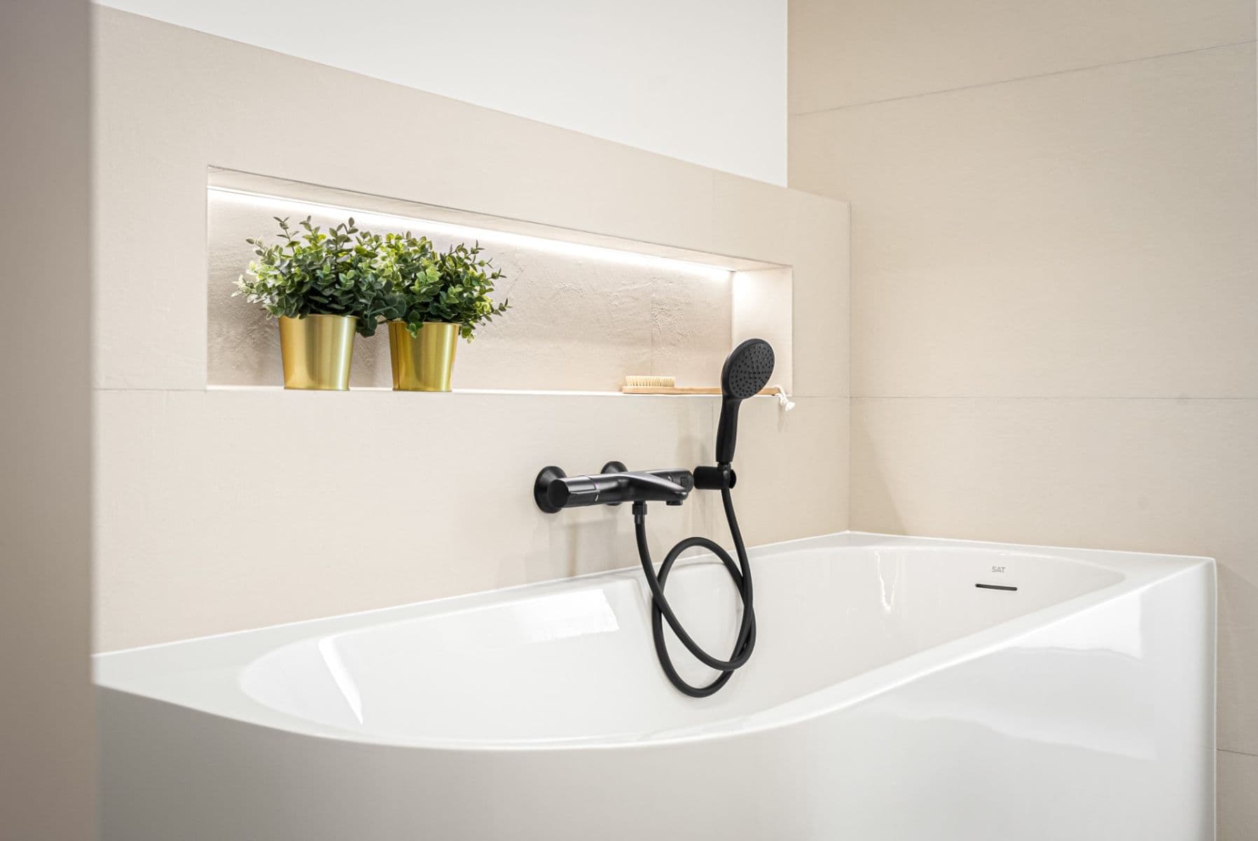 Prodej domu 78 m², pozemek 904 m², Loket, Středočeský kraj Prodej domu 78 m², pozemek 904 m², Loket, Středočeský kraj