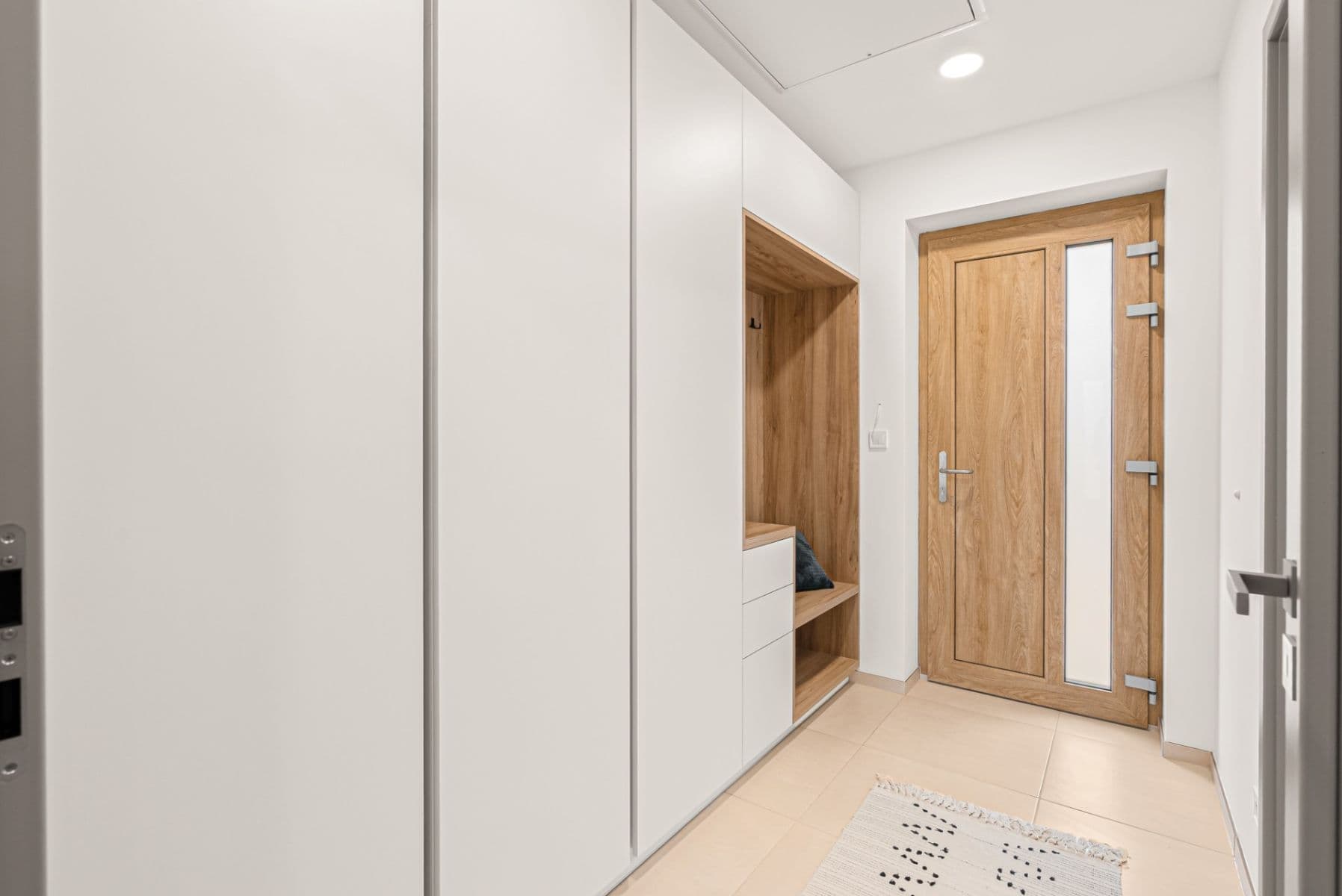 Prodej domu 78 m², pozemek 904 m², Loket, Středočeský kraj Prodej domu 78 m², pozemek 904 m², Loket, Středočeský kraj