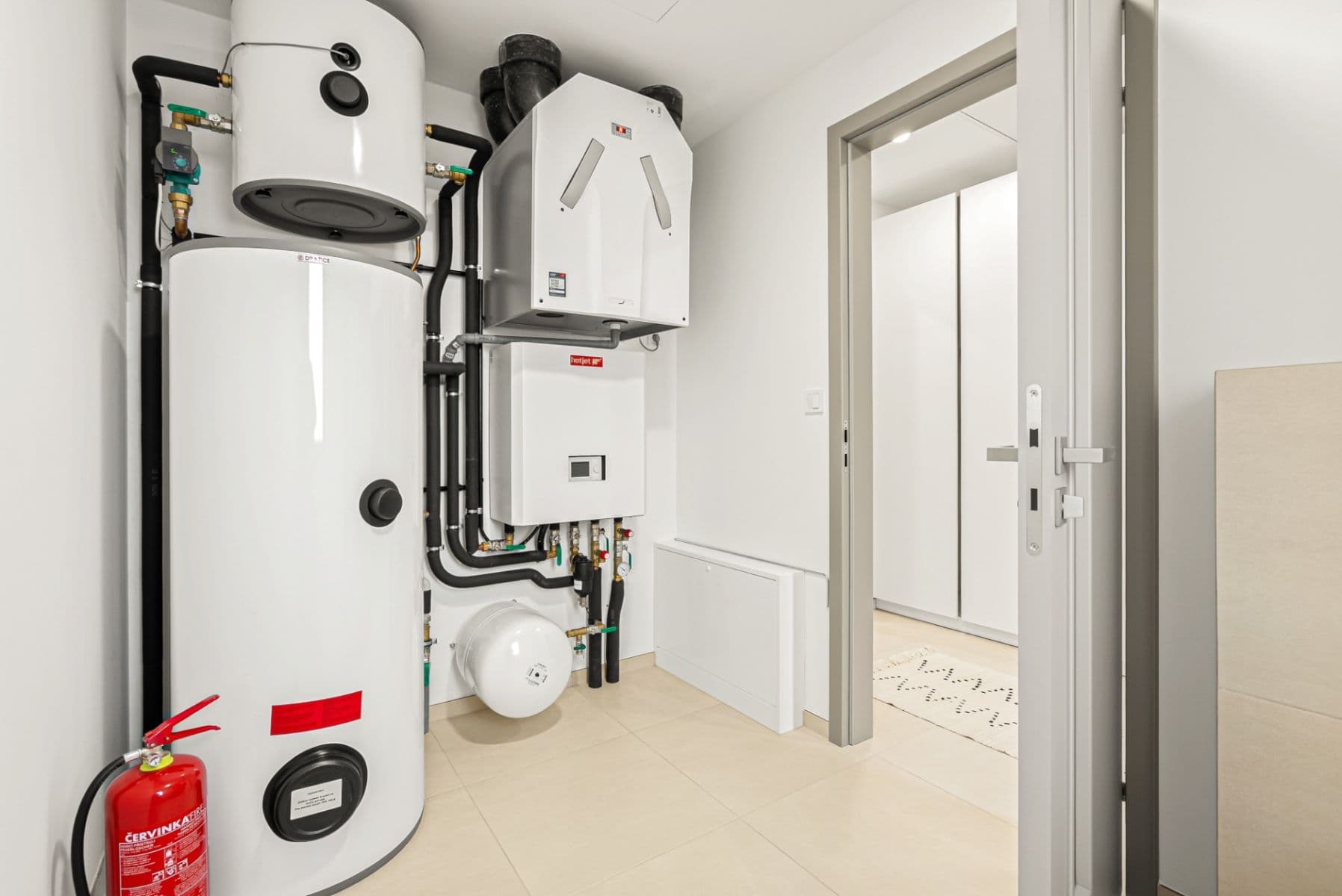 Prodej domu 78 m², pozemek 904 m², Loket, Středočeský kraj Prodej domu 78 m², pozemek 904 m², Loket, Středočeský kraj