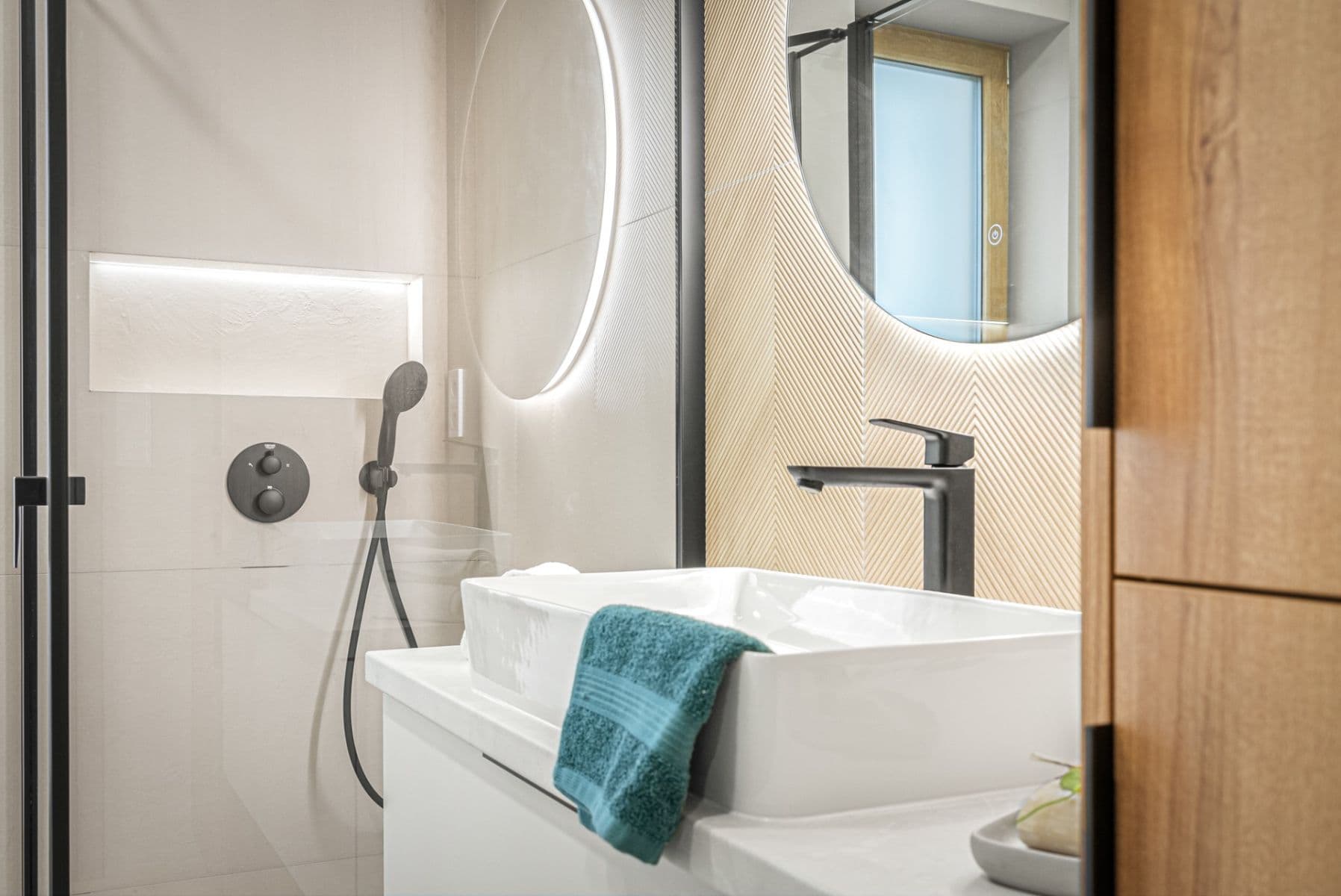 Prodej domu 78 m², pozemek 904 m², Loket, Středočeský kraj Prodej domu 78 m², pozemek 904 m², Loket, Středočeský kraj