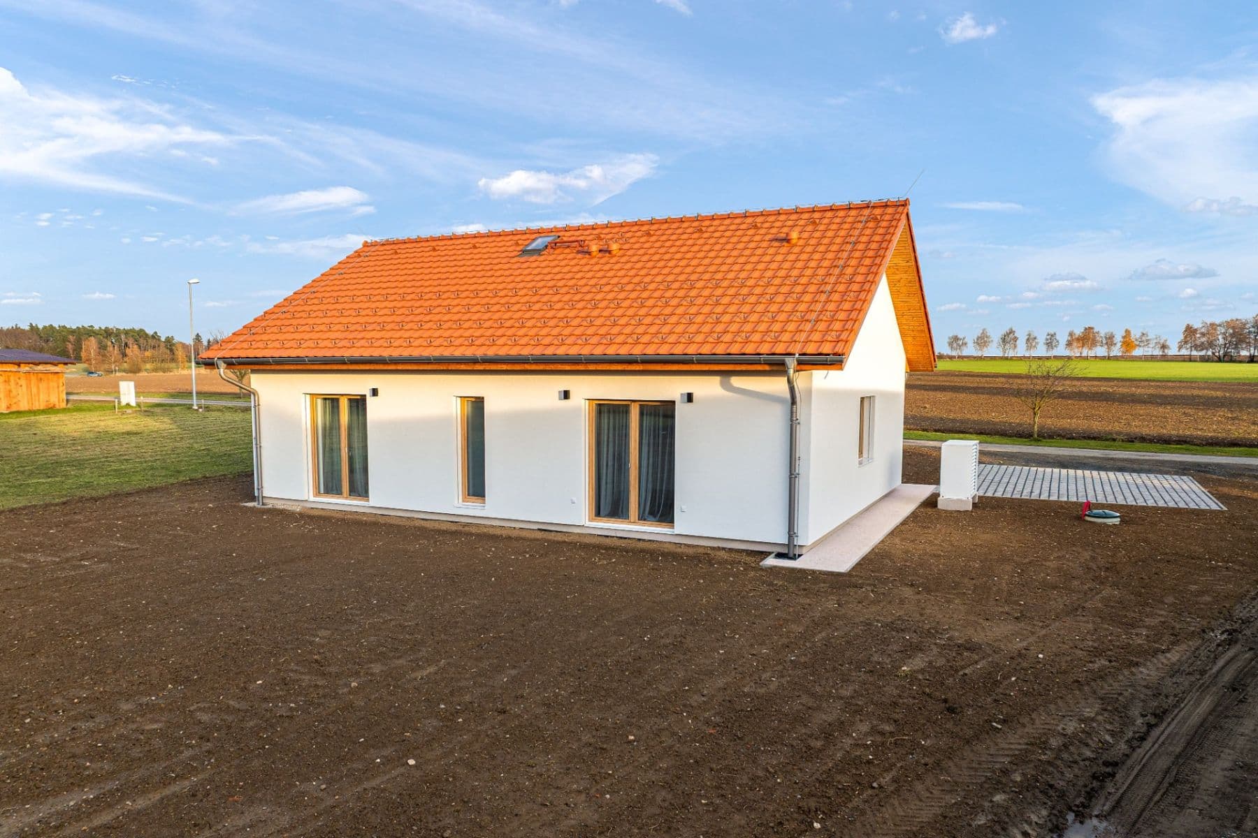 Prodej domu 78 m², pozemek 904 m², Loket, Středočeský kraj Prodej domu 78 m², pozemek 904 m², Loket, Středočeský kraj