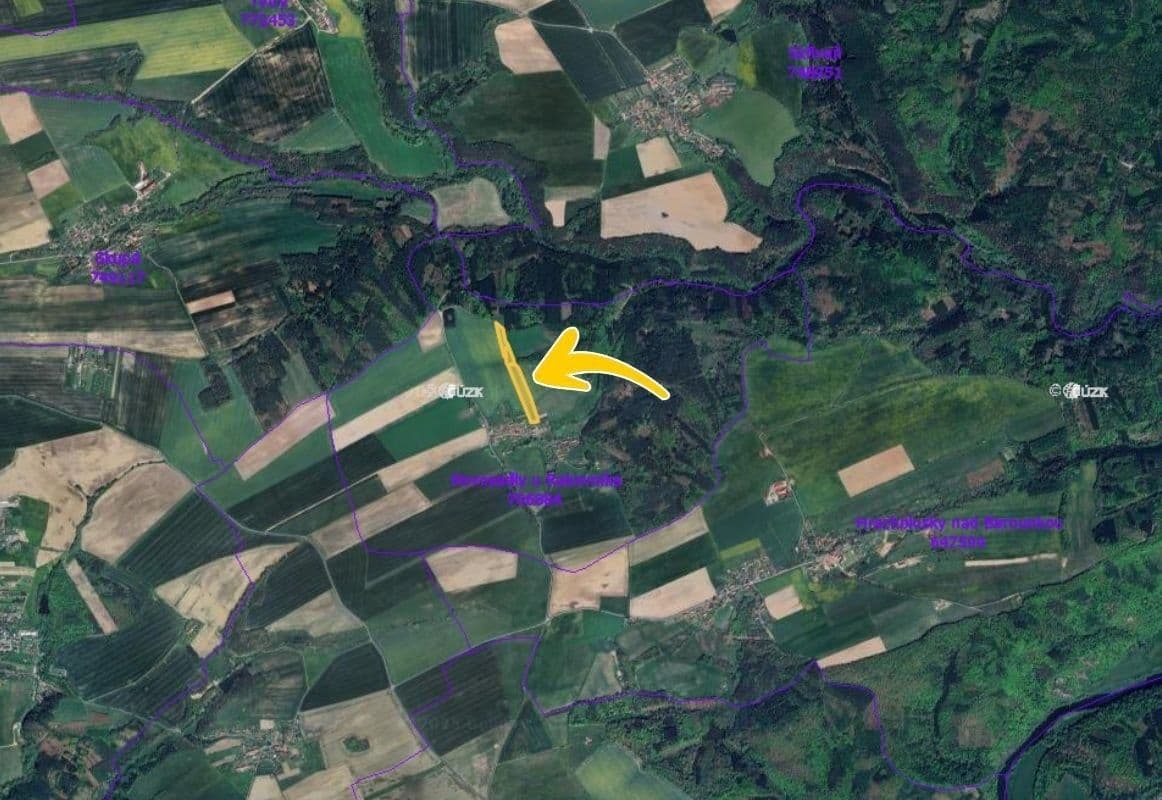 Prodej pozemku 15.880 m², Hřebečníky, Středočeský kraj Prodej pozemku 15.880 m², Hřebečníky, Středočeský kraj