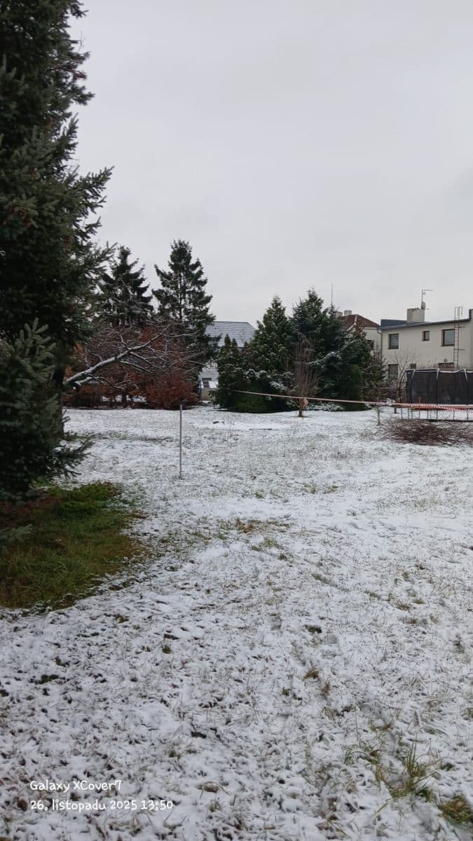 Prodej pozemku 1.137 m², Tolarova, Pardubice, Pardubický kraj Prodej pozemku 1.137 m², Tolarova, Pardubice, Pardubický kraj