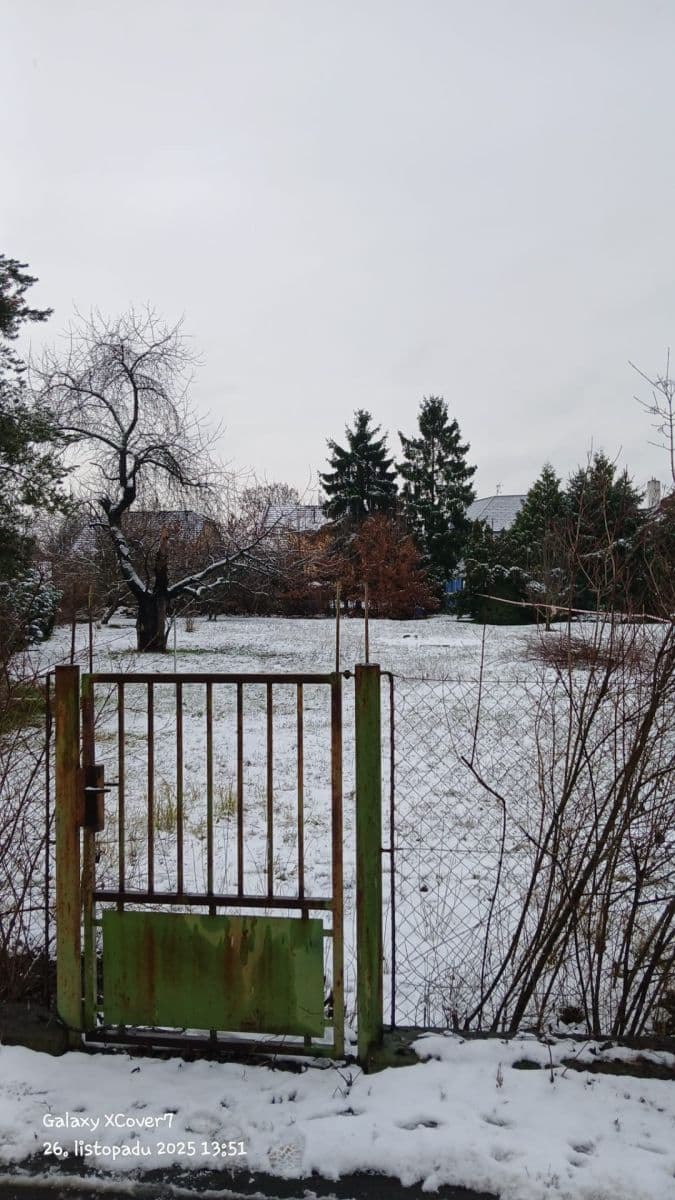 Prodej pozemku 1.137 m², Tolarova, Pardubice, Pardubický kraj Prodej pozemku 1.137 m², Tolarova, Pardubice, Pardubický kraj