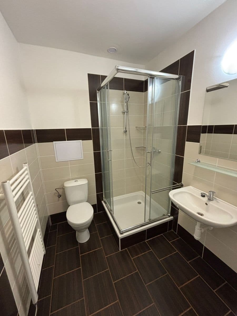 Pronájem bytu 2+kk 50 m², Písecká, Strakonice, Jihočeský kraj Pronájem bytu 2+kk 50 m², Písecká, Strakonice, Jihočeský kraj