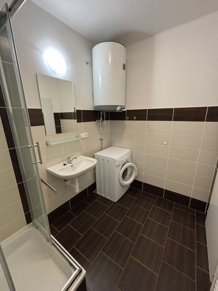 Pronájem bytu 2+kk 50 m², Písecká, Strakonice, Jihočeský kraj Pronájem bytu 2+kk 50 m², Písecká, Strakonice, Jihočeský kraj