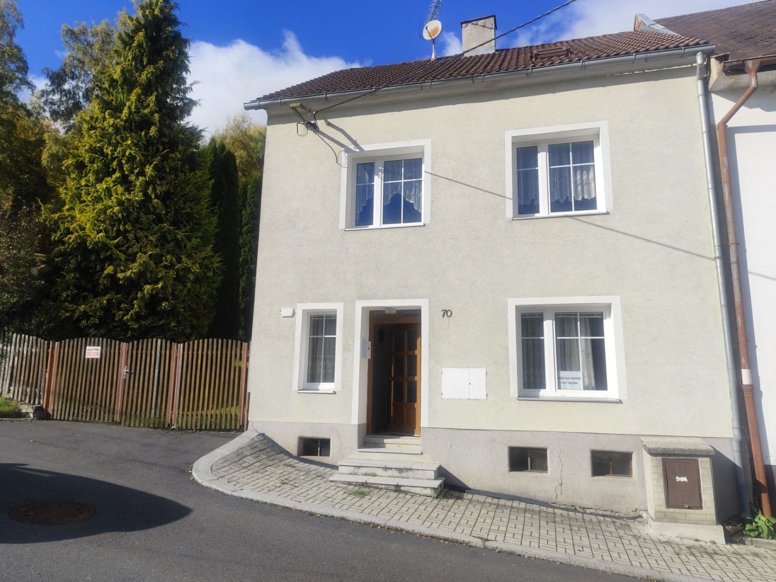 Prodej domu 218 m², pozemek 886 m², Radniční, Oloví, Karlovarský kraj Prodej domu 218 m², pozemek 886 m², Radniční, Oloví, Karlovarský kraj