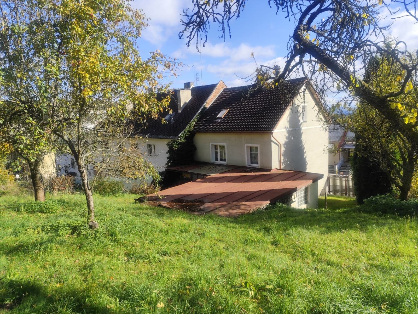 Prodej domu 218 m², pozemek 886 m², Radniční, Oloví, Karlovarský kraj Prodej domu 218 m², pozemek 886 m², Radniční, Oloví, Karlovarský kraj