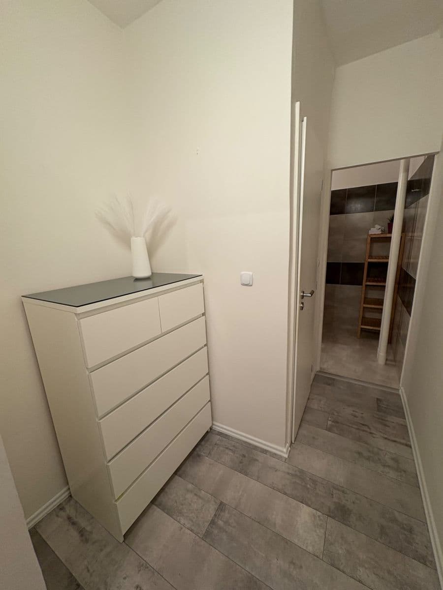 Pronájem bytu 2+1 44 m², Zálužická, Ružinov, Bratislavský kraj Pronájem bytu 2+1 44 m², Zálužická, Ružinov, Bratislavský kraj