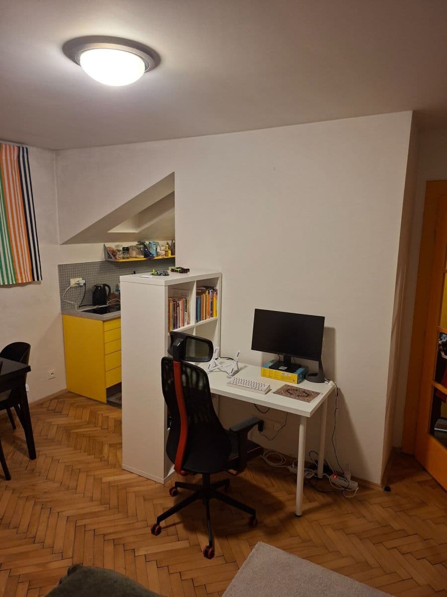 Pronájem bytu 1+kk 28 m², Voroněžská, Praha, Praha Pronájem bytu 1+kk 28 m², Voroněžská, Praha, Praha