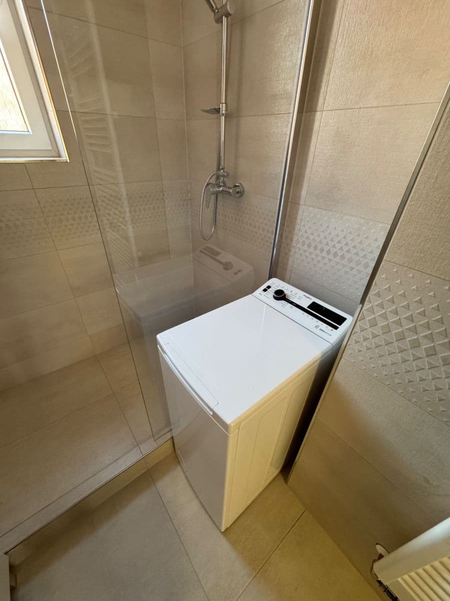 Pronájem bytu 2+1 70 m², Nepomucká, Plzeň, Plzeňský kraj Pronájem bytu 2+1 70 m², Nepomucká, Plzeň, Plzeňský kraj