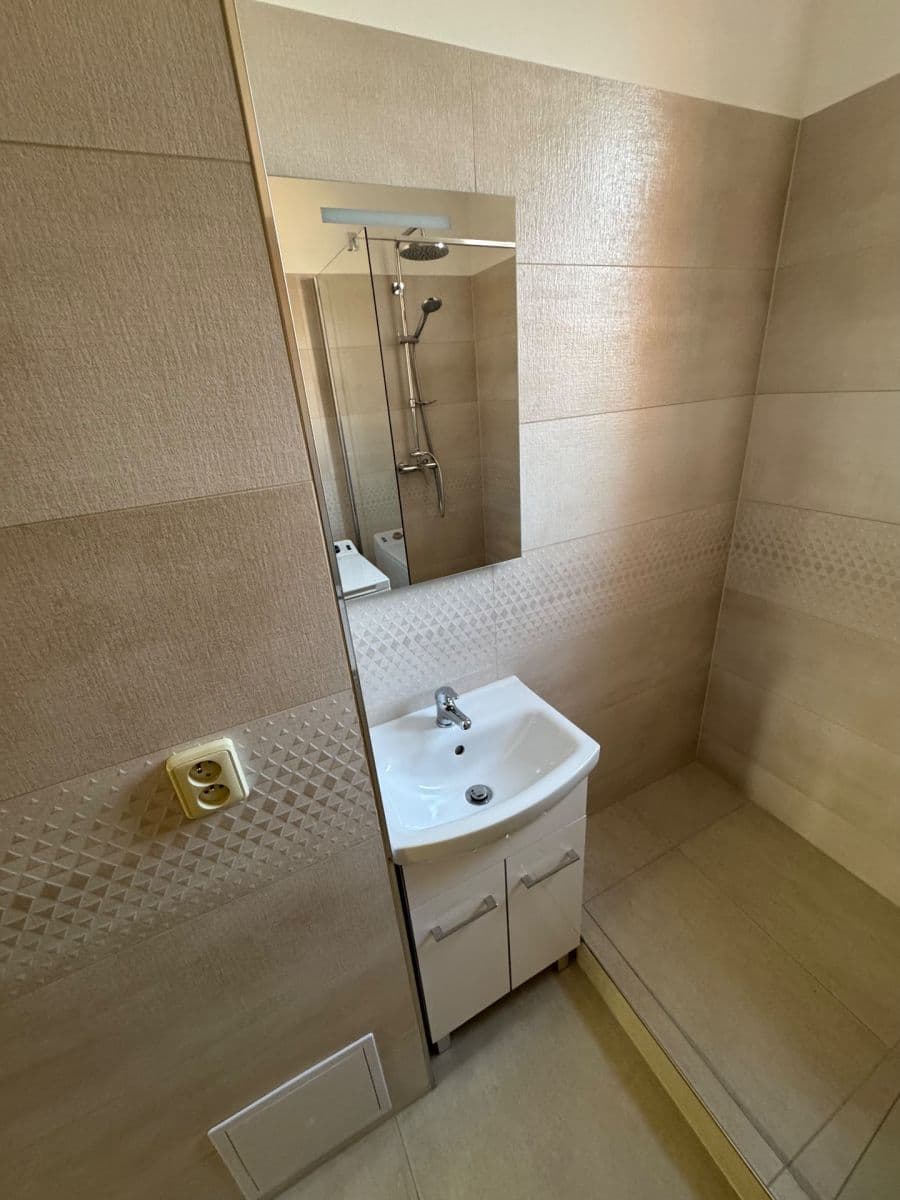 Pronájem bytu 2+1 70 m², Nepomucká, Plzeň, Plzeňský kraj Pronájem bytu 2+1 70 m², Nepomucká, Plzeň, Plzeňský kraj