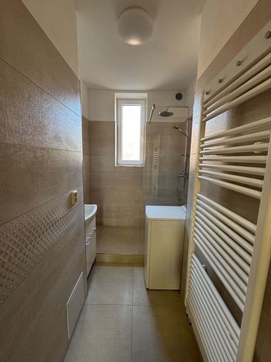 Pronájem bytu 2+1 70 m², Nepomucká, Plzeň, Plzeňský kraj Pronájem bytu 2+1 70 m², Nepomucká, Plzeň, Plzeňský kraj