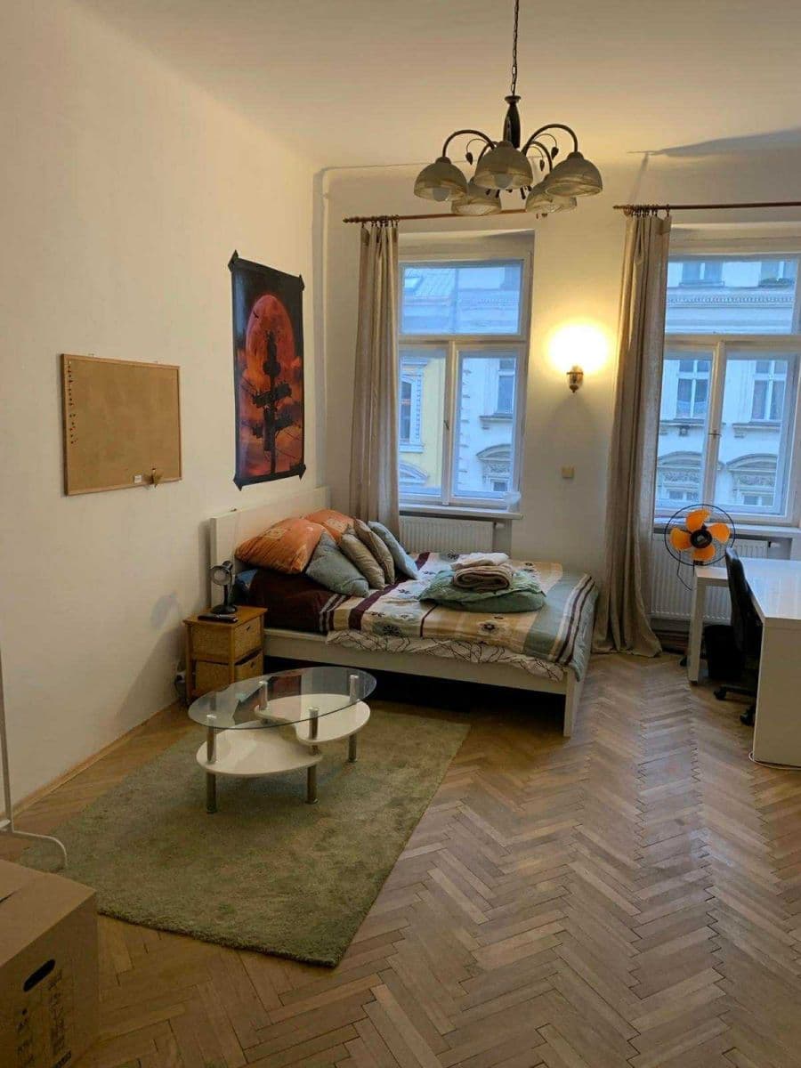 Pronájem bytu 3+kk 30 m², Rumunská, Praha, Praha Pronájem bytu 3+kk 30 m², Rumunská, Praha, Praha