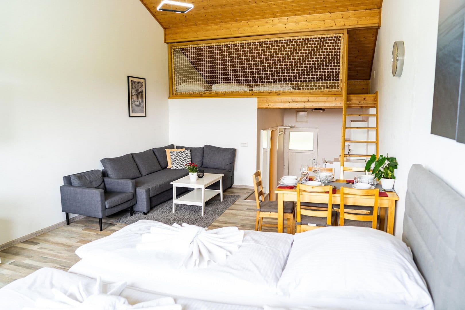 Pronájem bytu 40 m², Weißenhorner Straße 26, Bubesheim, Bavorsko Pronájem bytu 40 m², Weißenhorner Straße 26, Bubesheim, Bavorsko