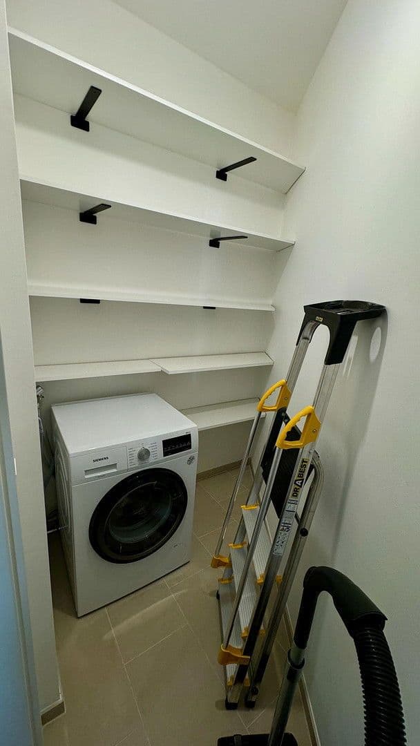 Pronájem bytu 2+1 59 m², Weserstr 44, Berlin, Berlín Pronájem bytu 2+1 59 m², Weserstr 44, Berlin, Berlín