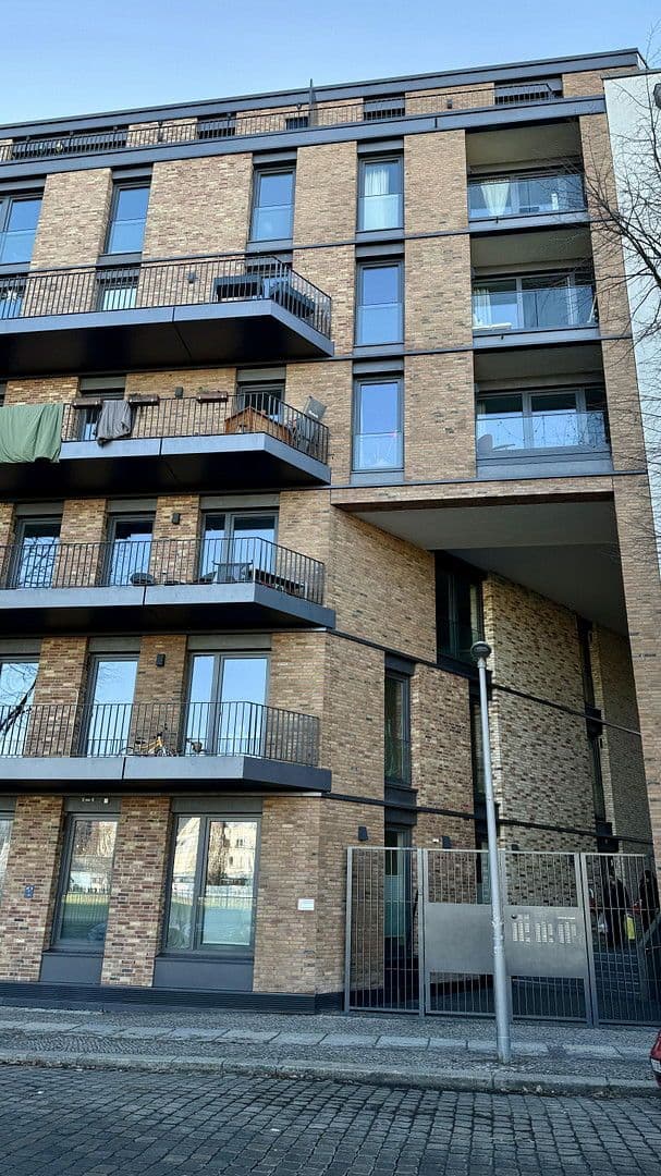 Pronájem bytu 2+1 59 m², Weserstr 44, Berlin, Berlín Pronájem bytu 2+1 59 m², Weserstr 44, Berlin, Berlín