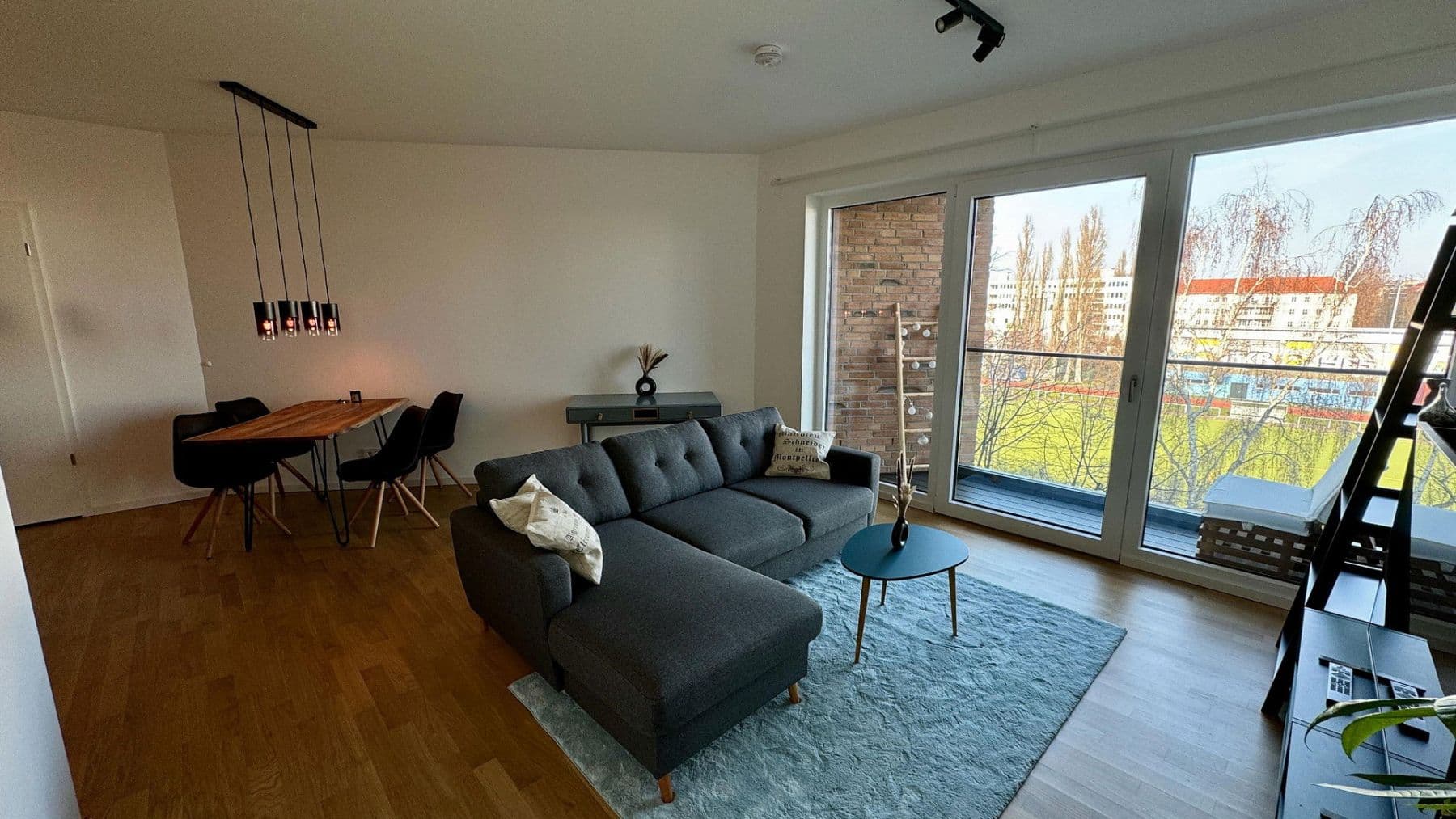 Pronájem bytu 2+1 59 m², Weserstr 44, Berlin, Berlín Pronájem bytu 2+1 59 m², Weserstr 44, Berlin, Berlín