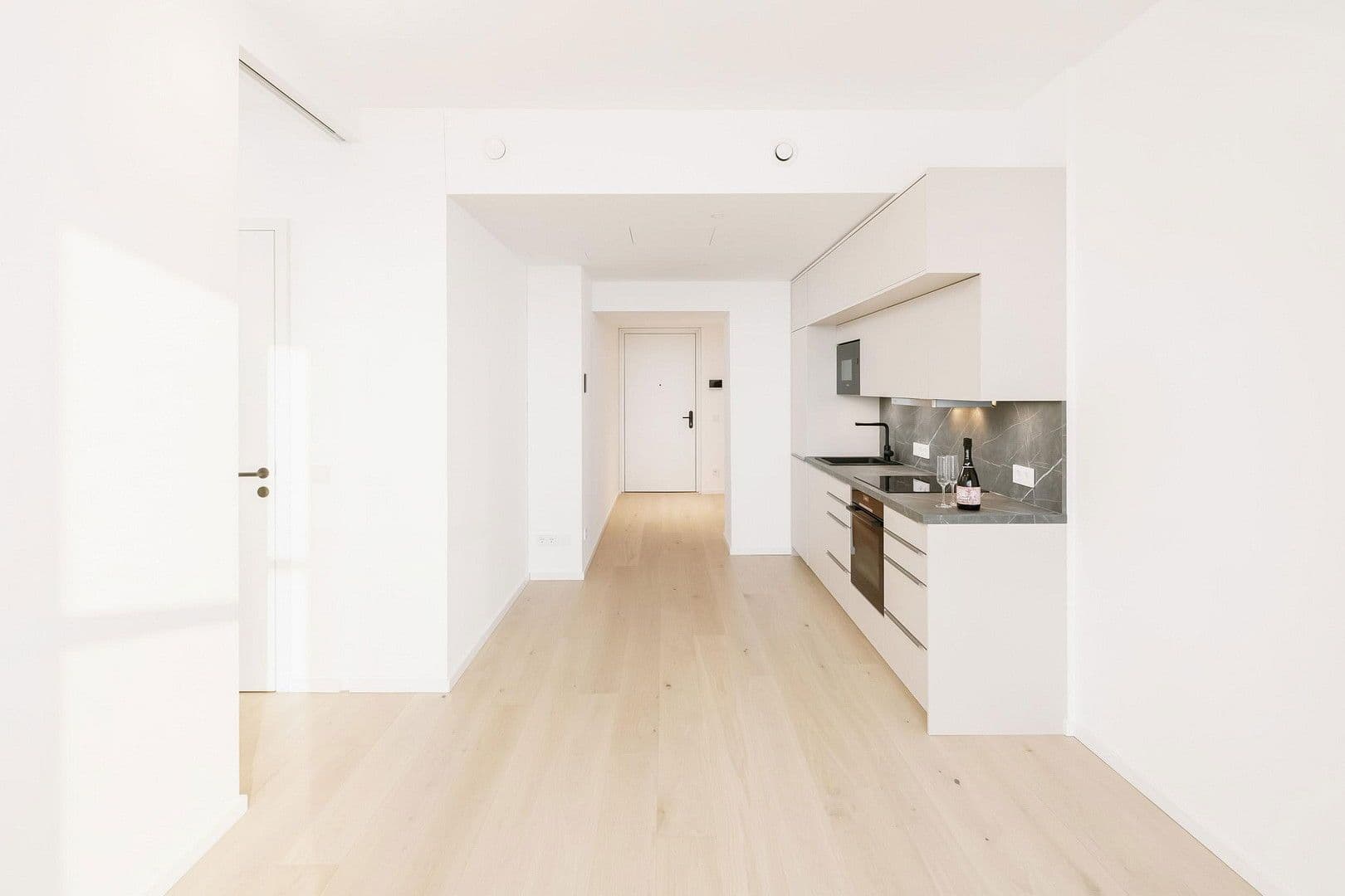 Pronájem bytu 2+1 39 m², Wagramer Straße 2, wien, Wien Pronájem bytu 2+1 39 m², Wagramer Straße 2, wien, Wien