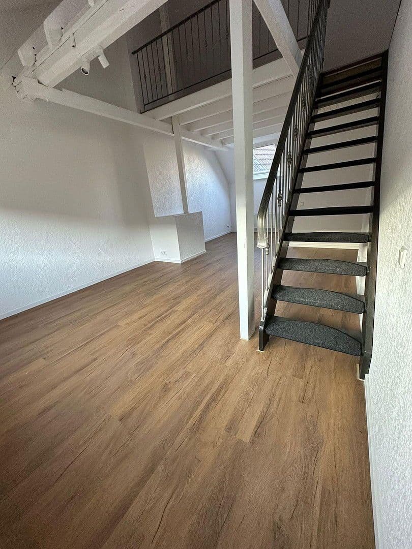 Pronájem bytu 3+1 96 m², Schwanhildenstr. 14, Essen, Severní Porýní-Vestfálsko Pronájem bytu 3+1 96 m², Schwanhildenstr. 14, Essen, Severní Porýní-Vestfálsko